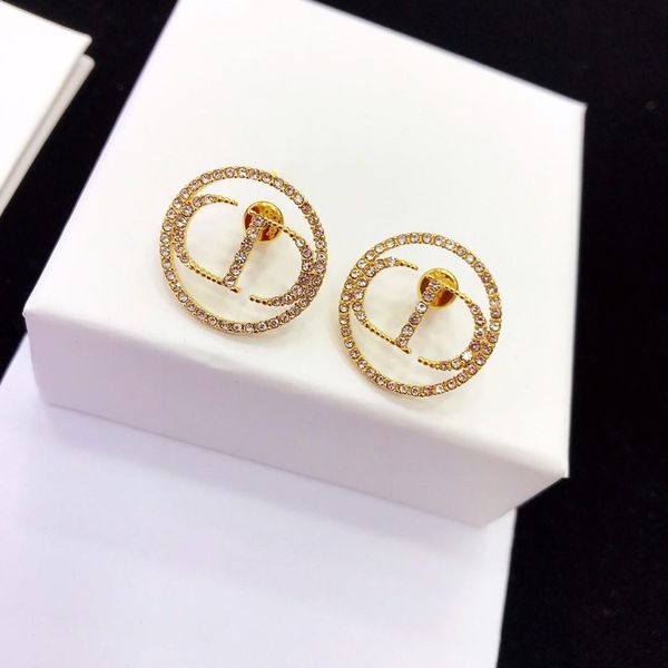 fully sold full diamond letter ring wild fashion designer earrings luxury designer jewelry women earrings, Golden
fully sold full diamond letter ring wild fashion designer earrings luxury designer jewelry women earrings, Golden