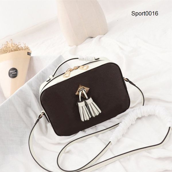 vintage tassel women camera bag fashion printed lady shoulder bags casual large capacity cross body bag 
vintage tassel women camera bag fashion printed lady shoulder bags casual large capacity cross body bag