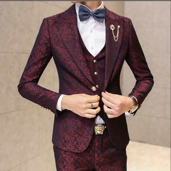 2019 new korean hair stylist fashion floral suit british business casual suit men's casual three-piece singer costumes, White;black 
2019 new korean hair stylist fashion floral suit british business casual suit men's casual three-piece singer costumes, White;black