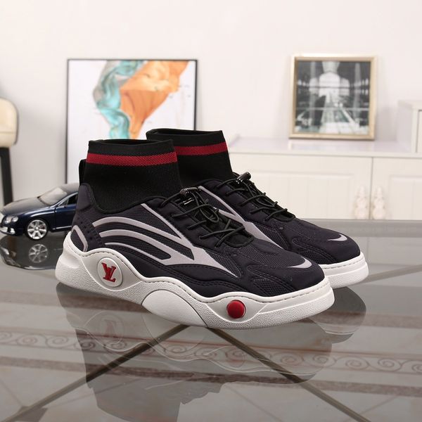 high-end luxury men's driving leisure socks shoes sports basketball shoes triple fashiondesigner platform men's shoes wild style
high-end luxury men's driving leisure socks shoes sports basketball shoes triple fashiondesigner platform men's shoes wild style