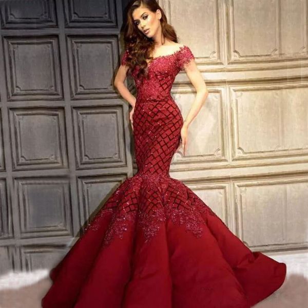 burgundy sequined lace prom dresses jewel neck beaded appliqued party dress sweep train satin plus size evening gowns, Black
burgundy sequined lace prom dresses jewel neck beaded appliqued party dress sweep train satin plus size evening gowns, Black