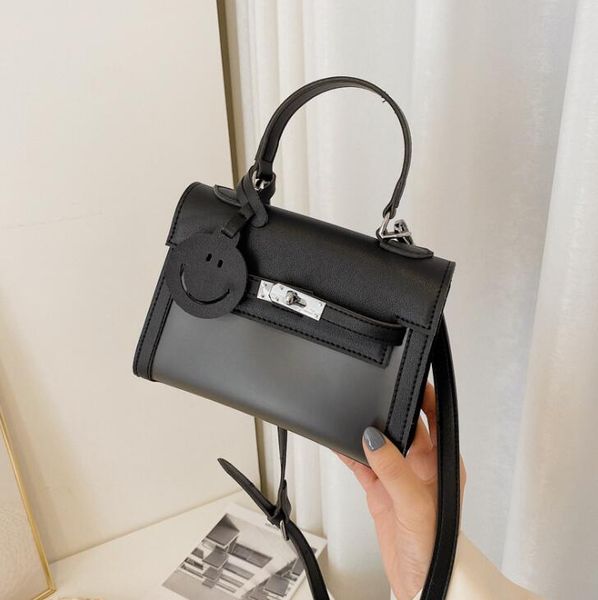 2020 designer luxury handbags purses designer women shoulder bags wholesale crossbody mini girls soft bag hasp totes
2020 designer luxury handbags purses designer women shoulder bags wholesale crossbody mini girls soft bag hasp totes