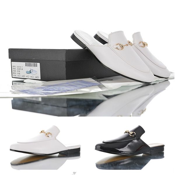 2019 fashion luxury princetown designer a pedal lazy man sandals patent leather black white gold women's slippers outdoors 35-39
2019 fashion luxury princetown designer a pedal lazy man sandals patent leather black white gold women's slippers outdoors 35-39