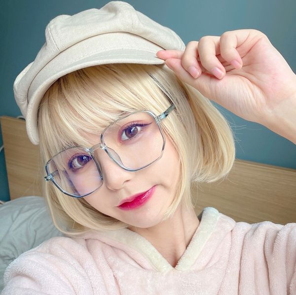 anti-blue female transparent polygon frame student anti-blue female transparent polygon plain glasses frame student plain glasses, Silver
anti-blue female transparent polygon frame student anti-blue female transparent polygon plain glasses frame student plain glasses, Silver