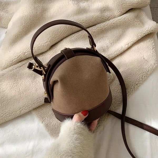 new ladies handbag scrub buckle bucket bag wallet women pu leather shoulder bag brand designer wild messenger bags
new ladies handbag scrub buckle bucket bag wallet women pu leather shoulder bag brand designer wild messenger bags