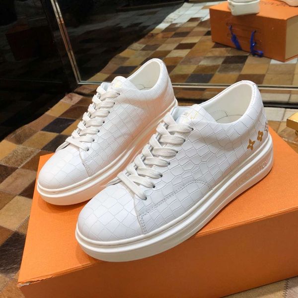 Limited edition men 039 and women 039 ca ual hoe all hipped in the original package couple code 35 45
Limited edition men 039 and women 039 ca ual hoe all hipped in the original package couple code 35 45