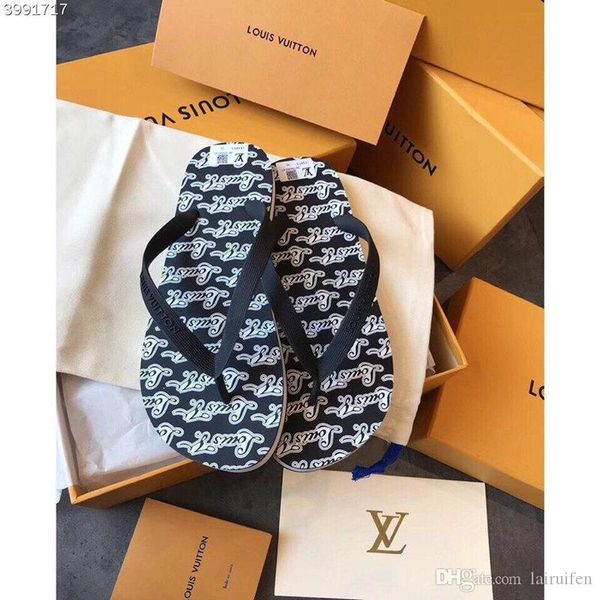 68ss Brand professional designers design men's sandals, imported leather fabrics, comfortable quality, 38-45yards
68ss Brand professional designers design men's sandals, imported leather fabrics, comfortable quality, 38-45yards