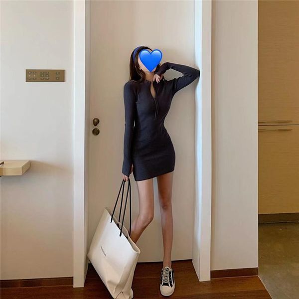 2020 new fashion women dresses v-neck long sleeve club slim bodycon knitted sweater mini casual night dresses gray black, White;black
2020 new fashion women dresses v-neck long sleeve club slim bodycon knitted sweater mini casual night dresses gray black, White;black