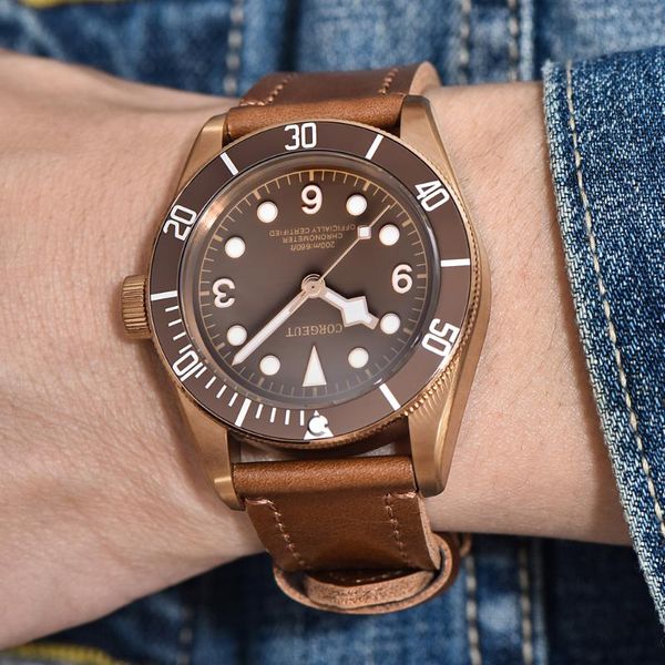 corgeut luxury brand 41mm sport male clock sapphire glass sterile coffee dial pvd mechanical automatic mens wrist watch wristwatches, Slivery;brown
corgeut luxury brand 41mm sport male clock sapphire glass sterile coffee dial pvd mechanical automatic mens wrist watch wristwatches, Slivery;brown