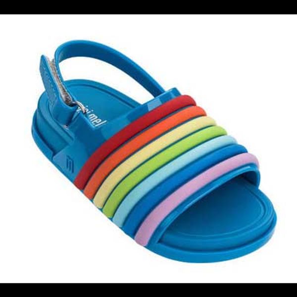 2020 girls luxury rainbow stripes sandals children designer sandal kids casual sandal girls flat heel summer shoe new fashion style, Black;red
2020 girls luxury rainbow stripes sandals children designer sandal kids casual sandal girls flat heel summer shoe new fashion style, Black;red