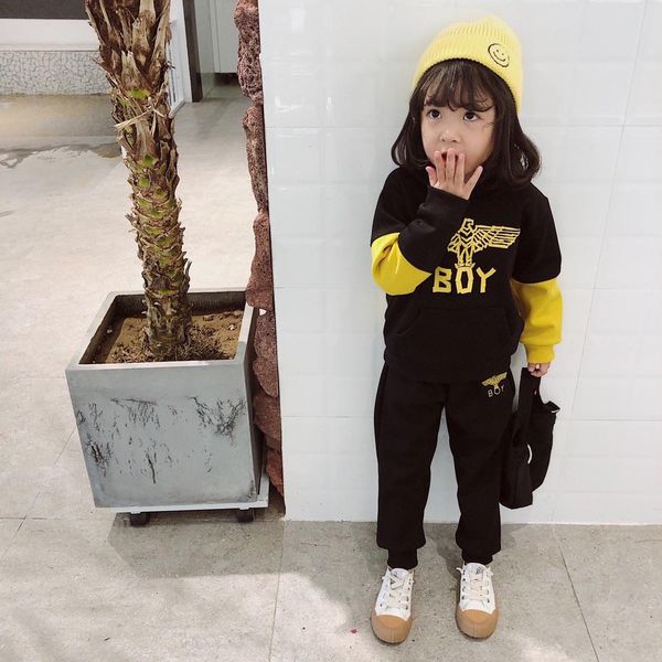 boys and girls hoodie clothing suits fashion kids designer letter print spliced hoodies contrast color tracksuits boys clothing, White
boys and girls hoodie clothing suits fashion kids designer letter print spliced hoodies contrast color tracksuits boys clothing, White