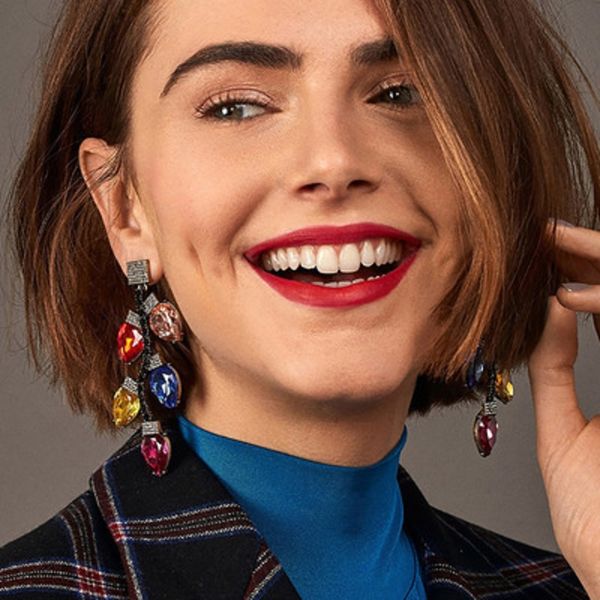 fashion accessories jewelry authentic popular decorative stones green willow shape sparkling crystal earrings female, Silver
fashion accessories jewelry authentic popular decorative stones green willow shape sparkling crystal earrings female, Silver