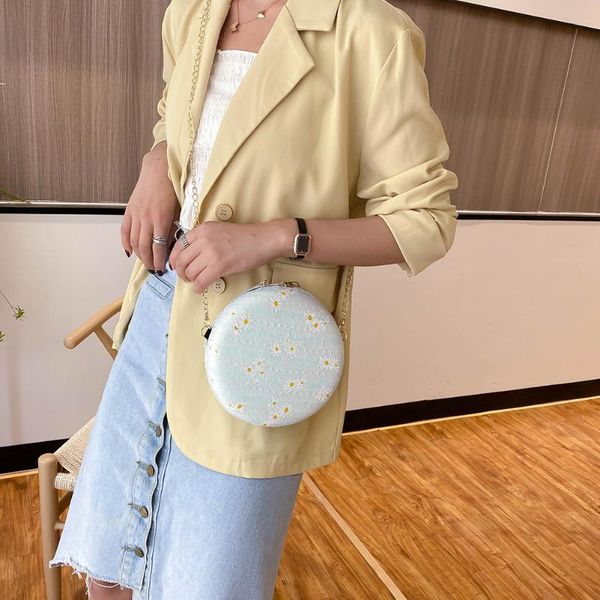 mini shoulder purse chain ladies flower pu leather ladies fashion women round crossbody bags shoulder messenger bag 
mini shoulder purse chain ladies flower pu leather ladies fashion women round crossbody bags shoulder messenger bag
