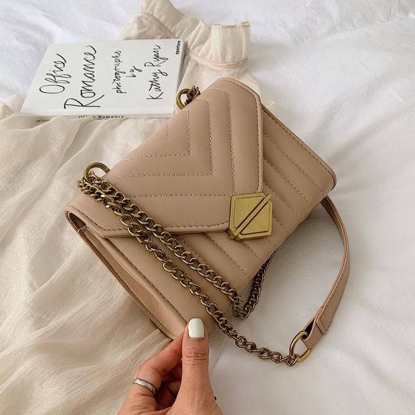 chain pu leather small crossbody bags for women 2019 fashion ladies shoulder messenger bag female travel simple handbags
chain pu leather small crossbody bags for women 2019 fashion ladies shoulder messenger bag female travel simple handbags