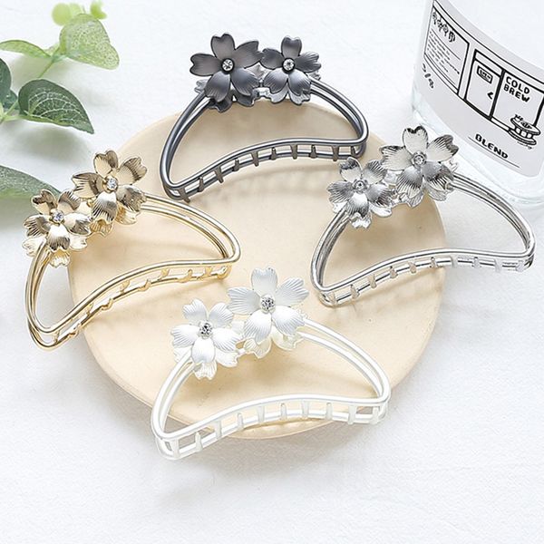 new big size flower retro hair claws for women girls hair barrettes hairpin crab metal hair claw clips accessories headwear pendientes, Golden;silver
new big size flower retro hair claws for women girls hair barrettes hairpin crab metal hair claw clips accessories headwear pendientes, Golden;silver