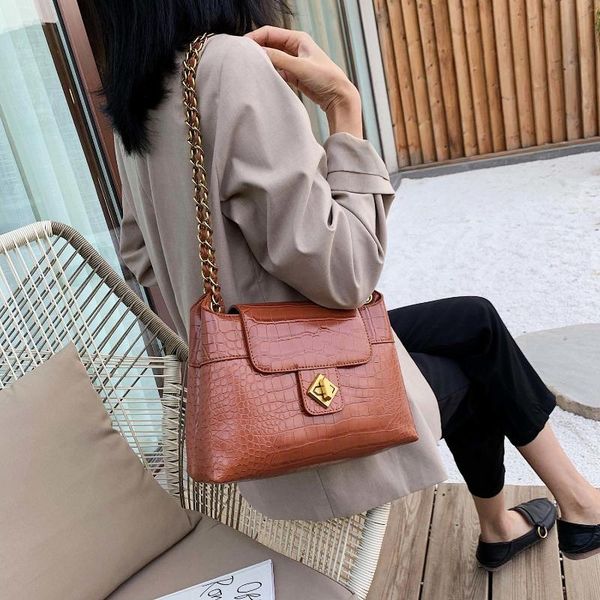 kajie 2020 цепь кожа pu crossbody сумки для женщин камень сплошного цвета плеча сумку lady travel сумки и кошельки
kajie 2020 цепь кожа pu crossbody сумки для женщин камень сплошного цвета плеча сумку lady travel сумки и кошельки