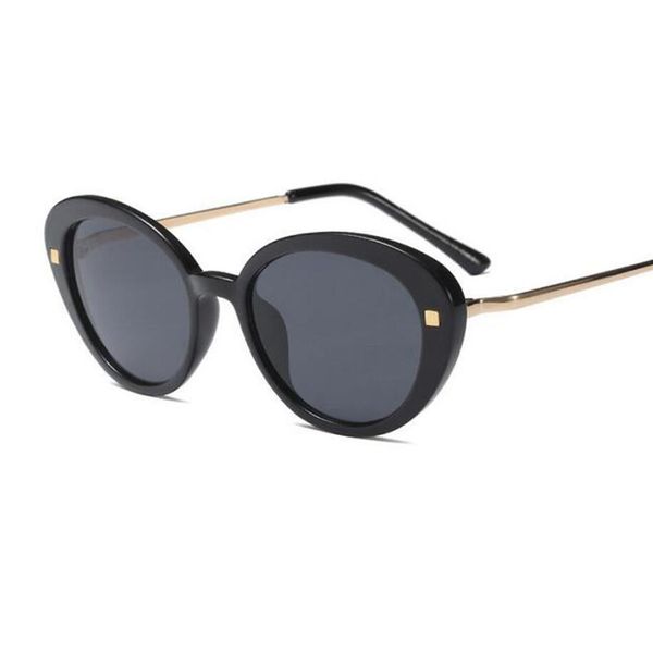 small retro sunglasses 2018 metal legs oval shaped white sun glasses for women trendy black cat eye shades uv400, White;black
small retro sunglasses 2018 metal legs oval shaped white sun glasses for women trendy black cat eye shades uv400, White;black