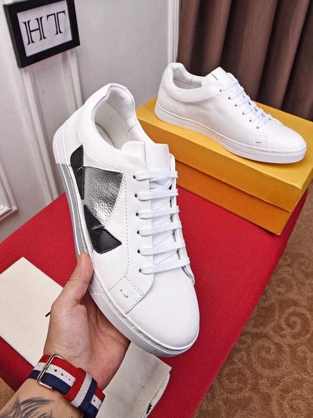 2019 luxury fashion designer trainer men women shoes sneakers leather velvet black white red flat casual shoes little eye ff 38-44 ht 01
2019 luxury fashion designer trainer men women shoes sneakers leather velvet black white red flat casual shoes little eye ff 38-44 ht 01
