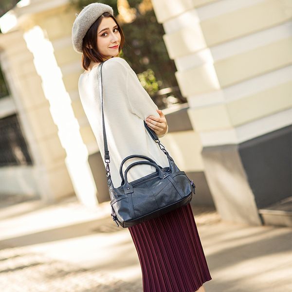 bag female head leather hand-made women's bag slanted lady one-shoulder women's handbag
bag female head leather hand-made women's bag slanted lady one-shoulder women's handbag