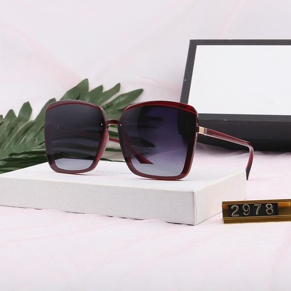 brand sunglass - polarized little bee lady colorful personality sunglass ultralight without distortion polaroid polaroid lens 2978, White;black
brand sunglass - polarized little bee lady colorful personality sunglass ultralight without distortion polaroid polaroid lens 2978, White;black