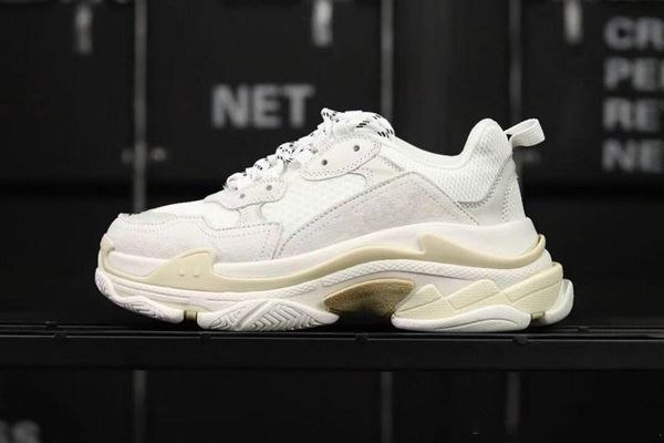 2018 designer shoes paris 17fw triple-s sneaker triple s casual luxury dad shoes for men's beige black sports tennis shoe 36-45
2018 designer shoes paris 17fw triple-s sneaker triple s casual luxury dad shoes for men's beige black sports tennis shoe 36-45