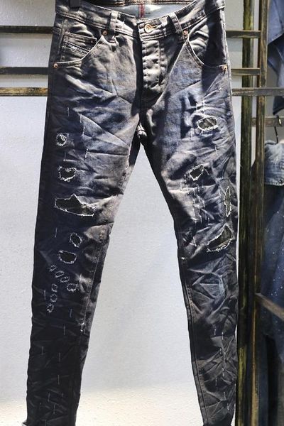 men new designer brand jeans stretch slim fit pants for men male denim jeans designer trousers d17, Blue
men new designer brand jeans stretch slim fit pants for men male denim jeans designer trousers d17, Blue