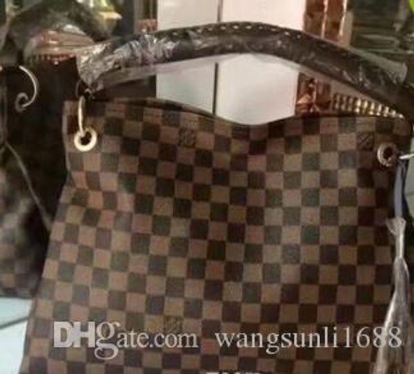 High Quality Women Bags Luxury Brand Designer Fashion bags Lady Handbags Purse Shoulder Bag for women Tote Clutch Wallets With Dust Bags 02
High Quality Women Bags Luxury Brand Designer Fashion bags Lady Handbags Purse Shoulder Bag for women Tote Clutch Wallets With Dust Bags 02