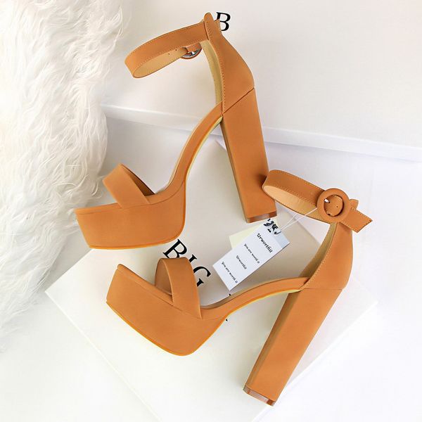 2019 women classic 13cm block high heels fetish suede platform sandals female chunky summer shoes lady nude khaki red pumps y190704, Black
2019 women classic 13cm block high heels fetish suede platform sandals female chunky summer shoes lady nude khaki red pumps y190704, Black