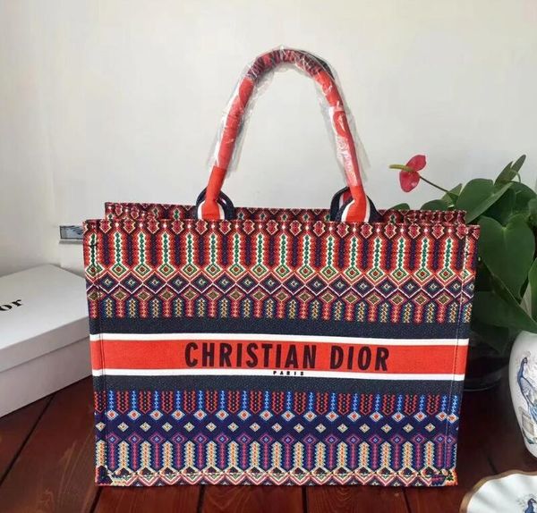 solid color printed women's bag designers handbag designers luxury handbag purse luxury clutch leather shoulder bag 40156
solid color printed women's bag designers handbag designers luxury handbag purse luxury clutch leather shoulder bag 40156