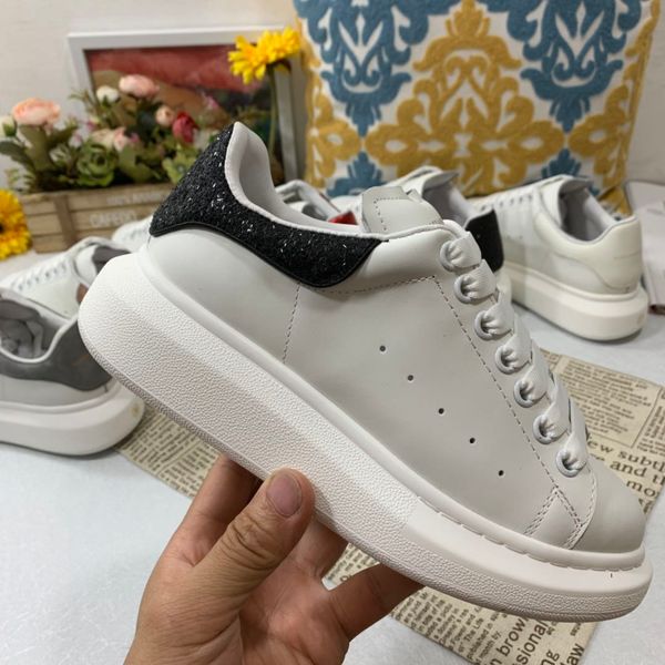 designer shoes for women men fashion leather sneakers 3m reflective red black velvet thick-soled height increasing casual shoe size36~45
designer shoes for women men fashion leather sneakers 3m reflective red black velvet thick-soled height increasing casual shoe size36~45
