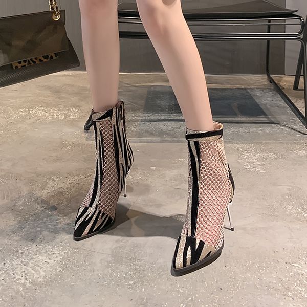 ribetrini plus size 33-50 female thin heels shoes woman summer zebra pattern boots women 2020 zipper fashion boots, Black
ribetrini plus size 33-50 female thin heels shoes woman summer zebra pattern boots women 2020 zipper fashion boots, Black