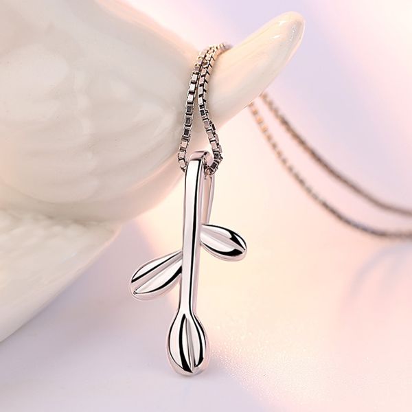 925 sterling silver three leaves pendant neckace for women gift box chain choker collares kolye
925 sterling silver three leaves pendant neckace for women gift box chain choker collares kolye