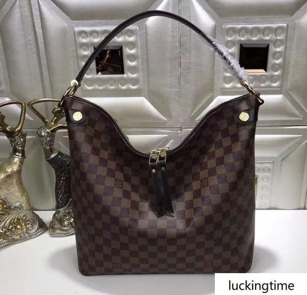 41861 luxury monogram design genuine leather tote woman new style beautiful bag size 25-19-10
41861 luxury monogram design genuine leather tote woman new style beautiful bag size 25-19-10