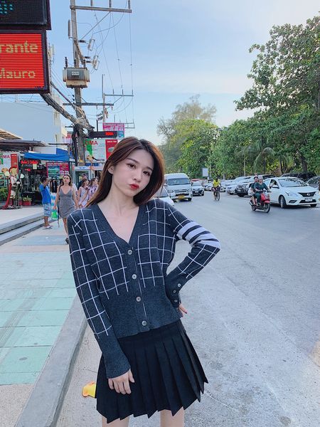 tb четыре полосы сплит кнопка вязаный свитер с длинным рукавом черный кардиган дизайнерский бренд повседневный женский клетчатый свитер, White;black
tb четыре полосы сплит кнопка вязаный свитер с длинным рукавом черный кардиган дизайнерский бренд повседневный женский клетчатый свитер, White;black