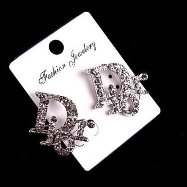 2018luxury brand letter d stud earring brand designer letter k women dangle earring jewelry wedding accessories for gift partye1249, Golden;silver
2018luxury brand letter d stud earring brand designer letter k women dangle earring jewelry wedding accessories for gift partye1249, Golden;silver