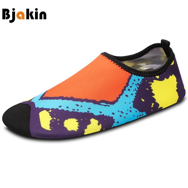 bjakin 2018 children swimming shoes women water diving socks light skin aqua shoes kids beach water sport sneakers cheap
bjakin 2018 children swimming shoes women water diving socks light skin aqua shoes kids beach water sport sneakers cheap
