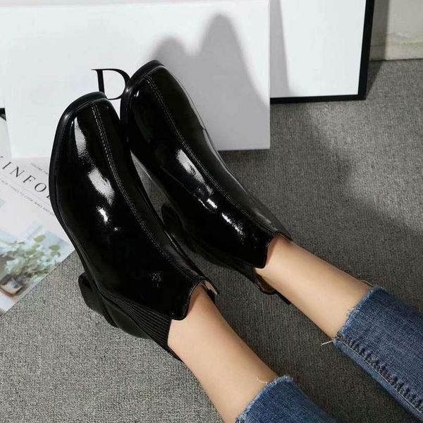 good women fashion boots genuine patent leather perfect quality and exquisite boots exquisite autumn winter shoes, Black
good women fashion boots genuine patent leather perfect quality and exquisite boots exquisite autumn winter shoes, Black