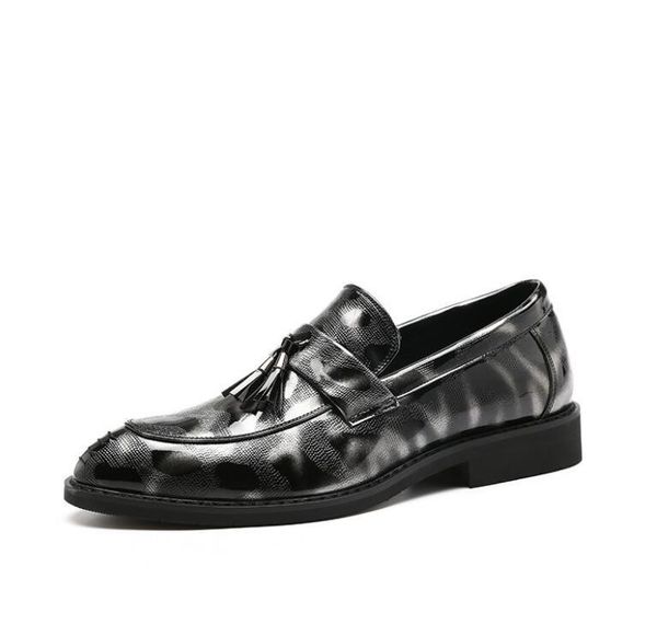 Luxury Fashion Men Dress Shoes Party Wedding Formal Men Print Shoes Patent Leather Camouflage Moccasins Loafers Driving Shoes
Luxury Fashion Men Dress Shoes Party Wedding Formal Men Print Shoes Patent Leather Camouflage Moccasins Loafers Driving Shoes