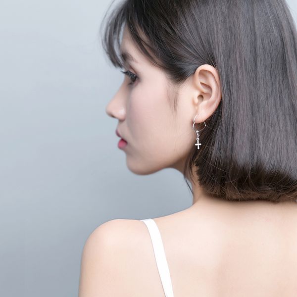 aroch s925 silver love earring female korean version fresh cut hollow heart-shaped cross ear ring sweet ear ornaments e9593, Golden;silver
aroch s925 silver love earring female korean version fresh cut hollow heart-shaped cross ear ring sweet ear ornaments e9593, Golden;silver