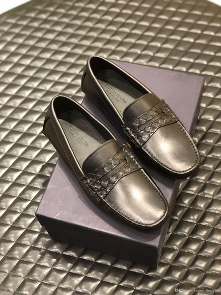 2020 latest black leather casual slippers men casual shoes fashion trend comfortable shoe size 38-45 type 39745400608ab
2020 latest black leather casual slippers men casual shoes fashion trend comfortable shoe size 38-45 type 39745400608ab