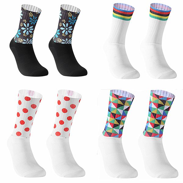 new bicycle running cycling riding socks men breathable running sports socks male fitness gym sport, Black
new bicycle running cycling riding socks men breathable running sports socks male fitness gym sport, Black