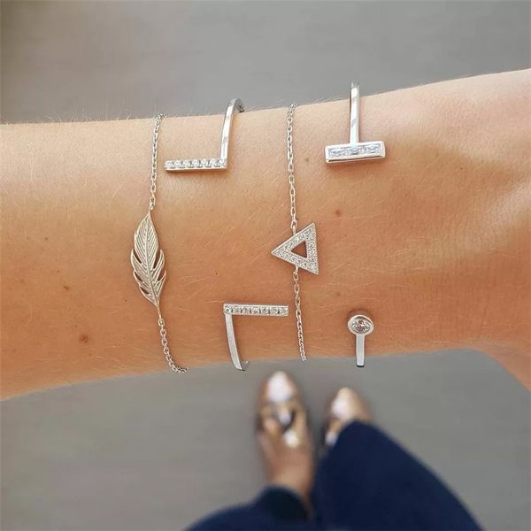 4pcs bracelets set jewelry leaf feather triangle silver bracelet femme size metal cuff bangle charms ladies armband vintage, Black
4pcs bracelets set jewelry leaf feather triangle silver bracelet femme size metal cuff bangle charms ladies armband vintage, Black
