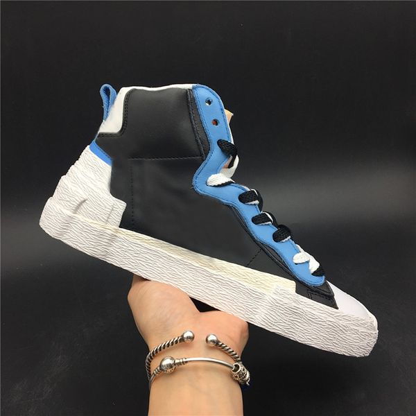 2019 Sacai x Blazer High Legend Blue White Black Sport Shoes Luxury Basketball Shoes for Men Designer Sneakers Popular Trending Trainers
2019 Sacai x Blazer High Legend Blue White Black Sport Shoes Luxury Basketball Shoes for Men Designer Sneakers Popular Trending Trainers