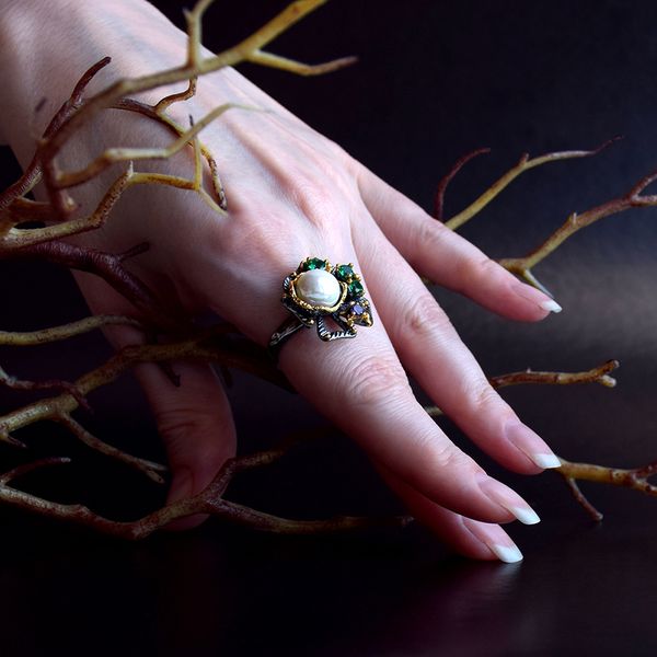 vintage flower rings green zirconia white pearl wholesale jewellery gift for mom women accessories ring jewel black, Golden;silver
vintage flower rings green zirconia white pearl wholesale jewellery gift for mom women accessories ring jewel black, Golden;silver