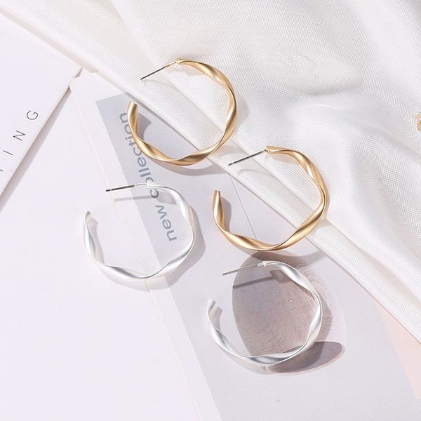 matte gold open twisted hoop earrings for women geometric circle hoops minimalist metal small earrings, Golden;silver
matte gold open twisted hoop earrings for women geometric circle hoops minimalist metal small earrings, Golden;silver