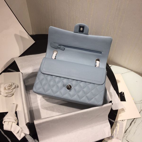 high end customized women's shoulder bag cf25 sheepskin production oblique hand-held women's bag
high end customized women's shoulder bag cf25 sheepskin production oblique hand-held women's bag