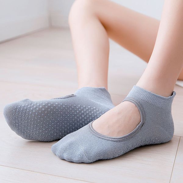 sports socks non-slip round head backless dance inside fitness combed cottoncomfortable soft swear breathable women, Black
sports socks non-slip round head backless dance inside fitness combed cottoncomfortable soft swear breathable women, Black