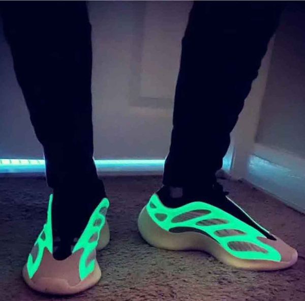 new 2019 700 v3 luminous gray running shoes kanye west ins 3m og quility designer fashion athoetic sneaker size40-45
new 2019 700 v3 luminous gray running shoes kanye west ins 3m og quility designer fashion athoetic sneaker size40-45