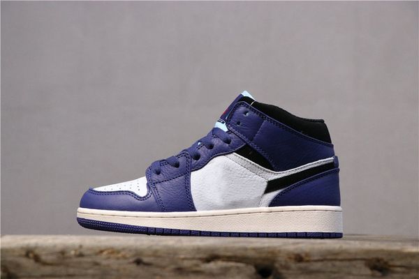 Newest 1s OG Men Women Basketball Shoes 1 white blue pink toes Sports Designer Sneakers Athletic Shoes
Newest 1s OG Men Women Basketball Shoes 1 white blue pink toes Sports Designer Sneakers Athletic Shoes