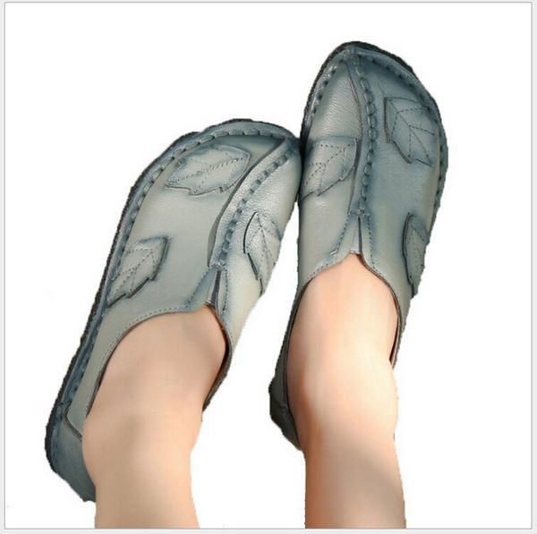 new fashion genuine leather handmade women shoes comfortable casual flat shoes woman loafers women flats, Red;white
new fashion genuine leather handmade women shoes comfortable casual flat shoes woman loafers women flats, Red;white